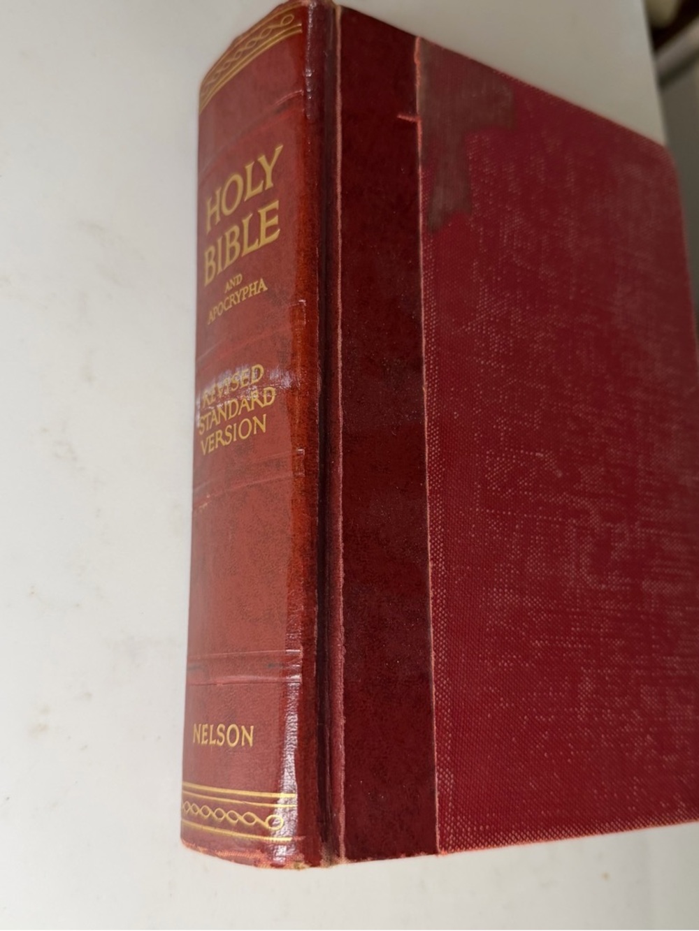 Vintage Holy Bible (Revised Standard Version) , Nelson - Red hard cover